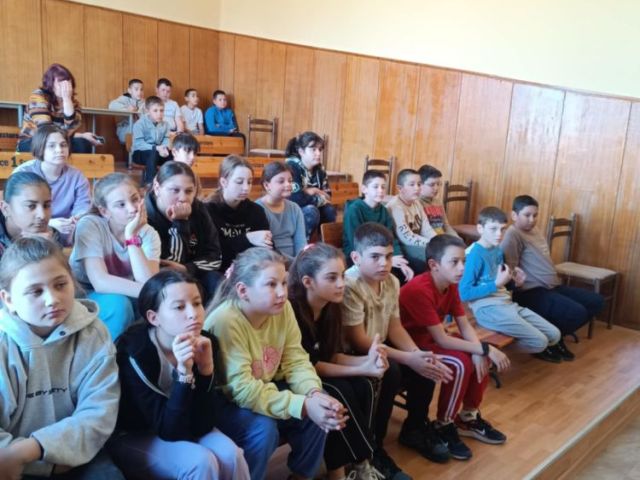 Урок на тема „Какво е природно бедствие?“