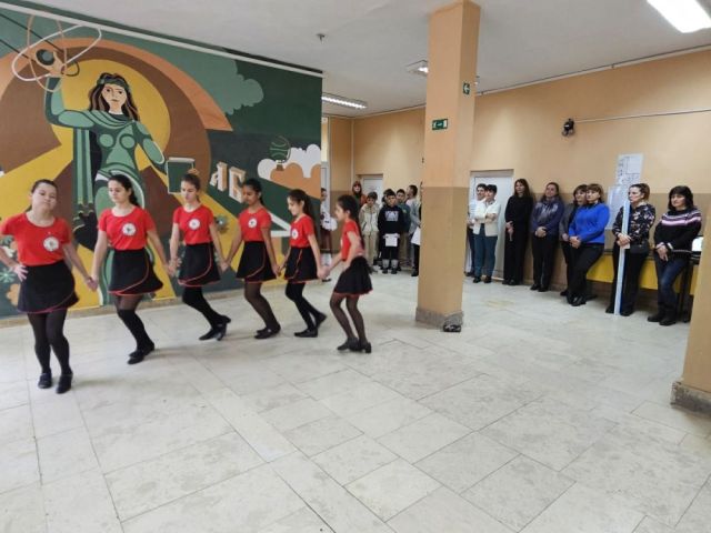 Открита педагогическа практика в обновения кабинет по география и икономика