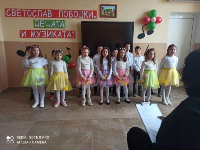 Светослав Лобошки, децата и музиката!