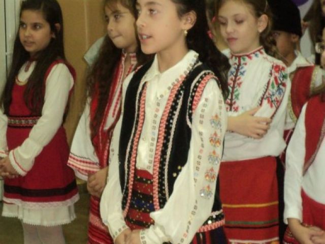 ”Народното творчество – извор на красота и родолюбие” [06.12.2017]