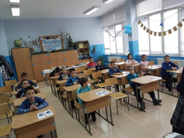 Коледен празник във IIб клас [23.12.2019]