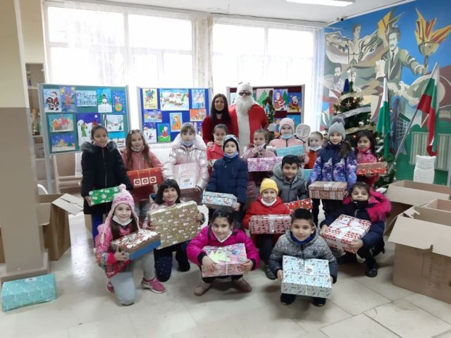 Коледни подаръци [23.12.2020]