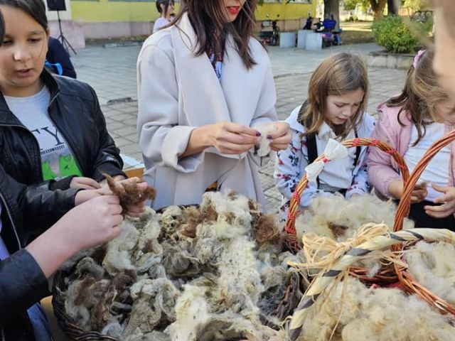 На празника на нашето училище [01.11.2023]