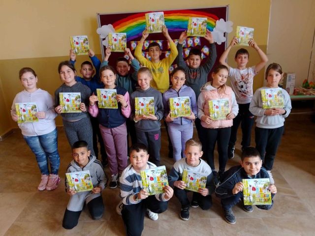 Писателката Магда Борисова на гости на третокласници от ОУ „Цанко Церковски” [07.04.2025]