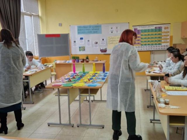 Тайнственият свят на алкалните елементи и техните съединения – практически и забавен финал