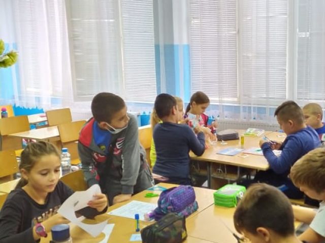 „Всички ябълки са червени“