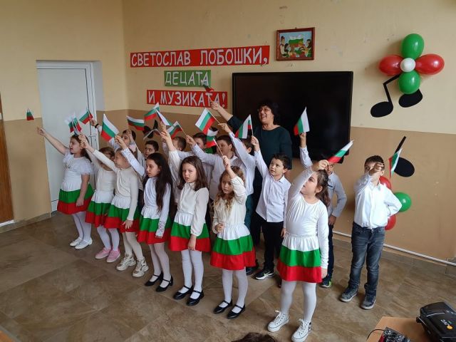 Светослав Лобошки, децата и музиката!