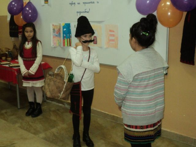 ”Народното творчество – извор на красота и родолюбие”